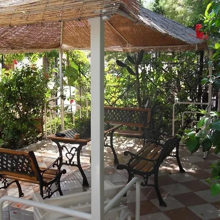 In Mit Terrasse, Grill Und Garten Apartment Sciacca